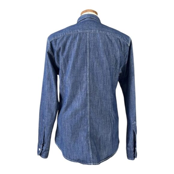 Frank & Eileen Barry Famous Denim Blue Button Down Up Shirt Size Small - Picture 2 of 6